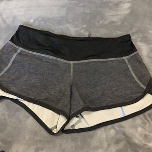Lululemon speed up shorts size 4